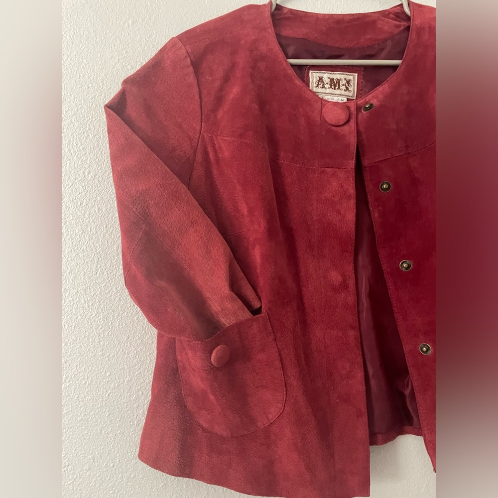 WOMENS RED LEATHER JACKET- MEDIUM